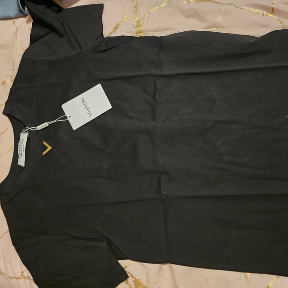 Valentino Black T-Shirt with Gold Logo - Picture 6 of 8